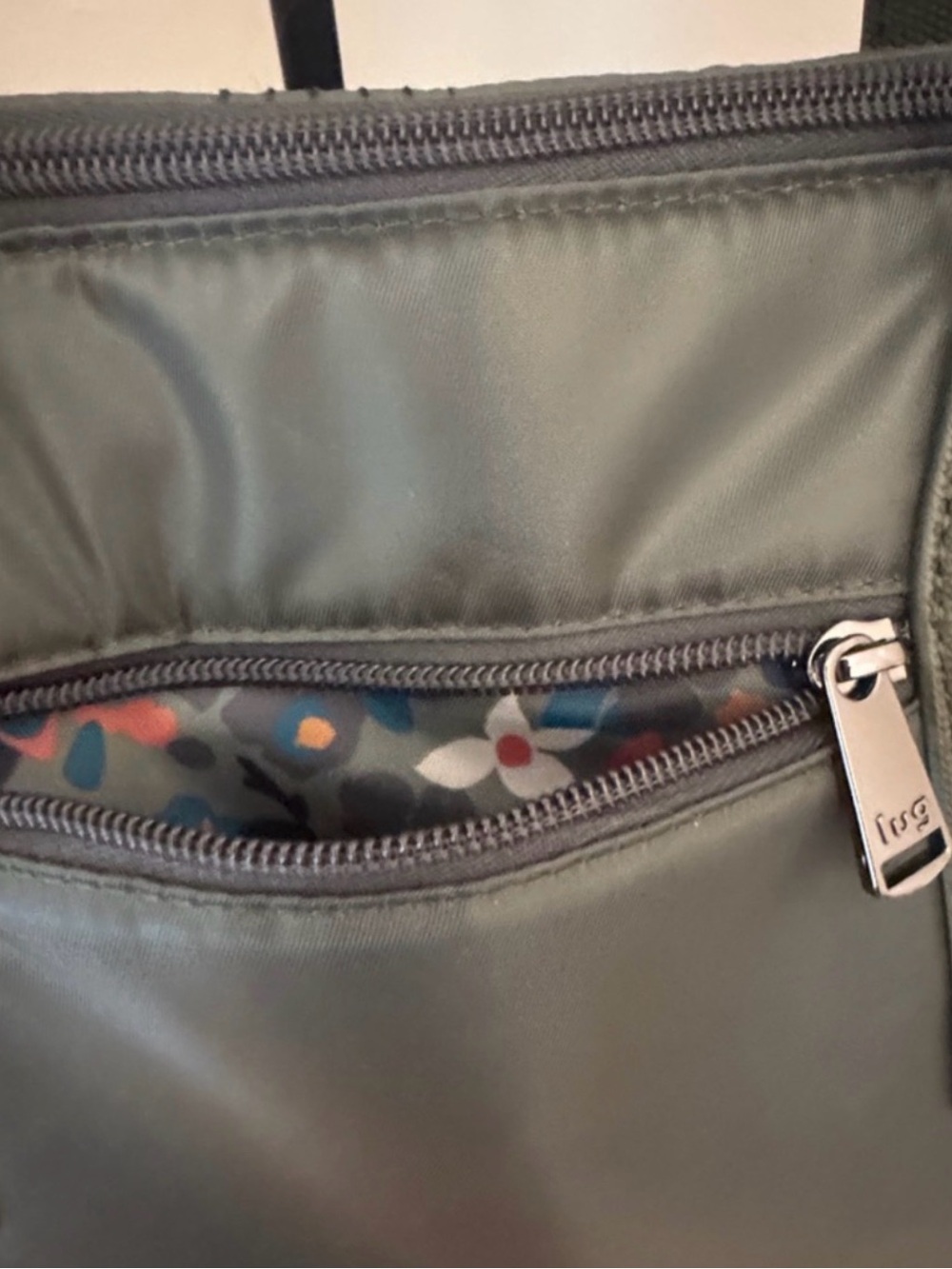 Lug Alto crossbody/ shoulder tote bag - Picture 4 of 12